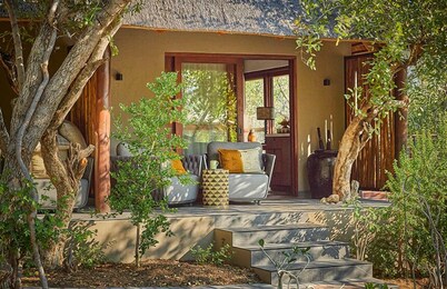 Taj Bush Lodge