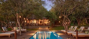 Taj Bush Lodge