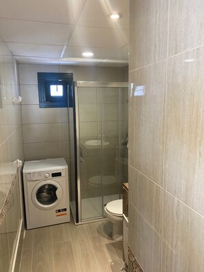 Hair dryer, towels, toilet paper - APARTMENT IN CALA'N FORCAT (Los Delfines)