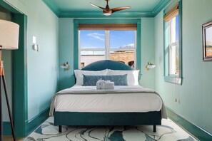 2 bedrooms, iron/ironing board, Internet