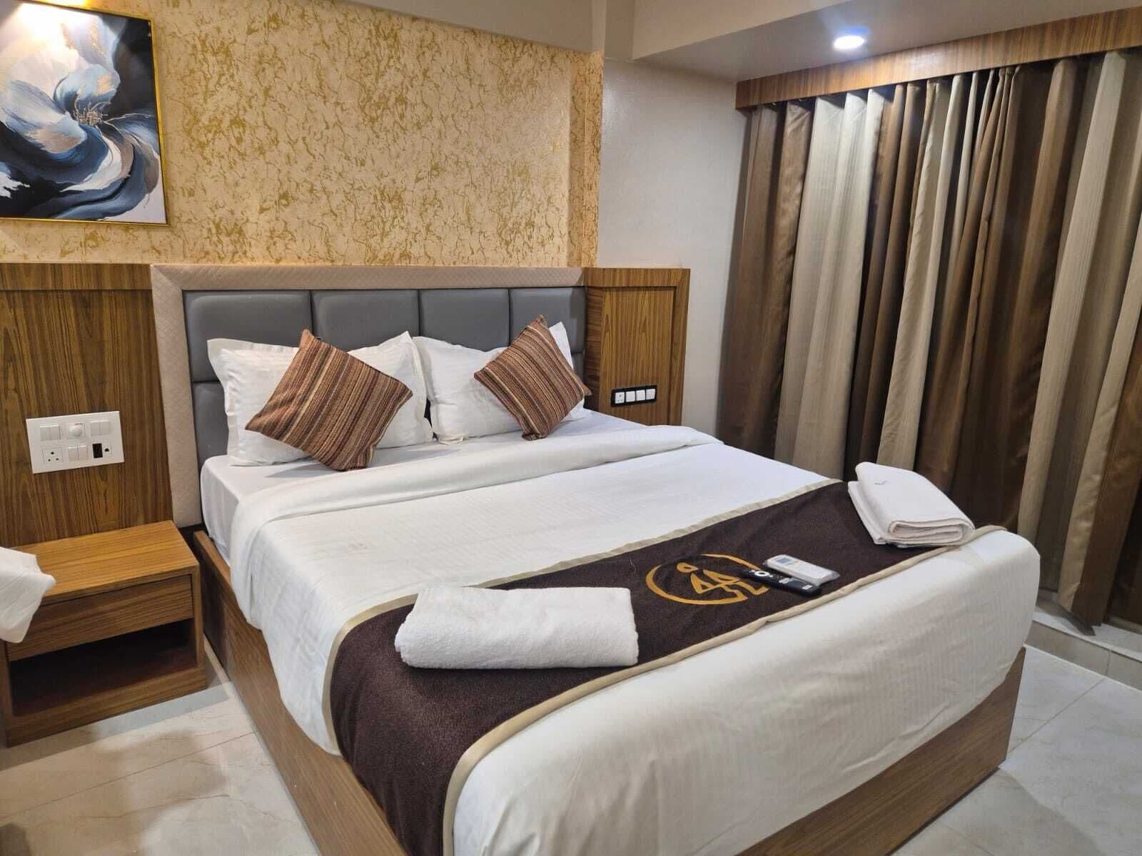 Photo - Galaxy Stays BKC