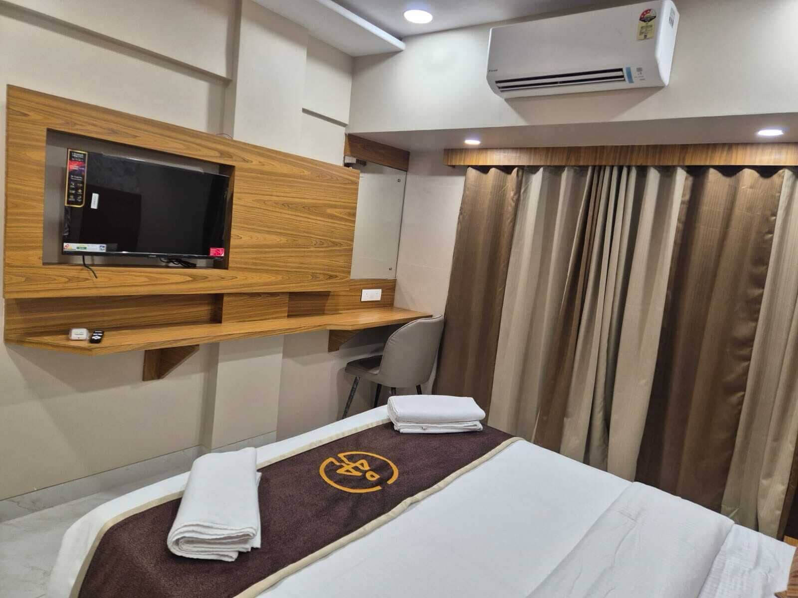 Photo - Galaxy Stays BKC