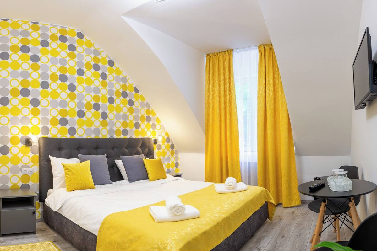 Double or Twin Room | Desk, iron/ironing board, cribs/infant beds, free WiFi