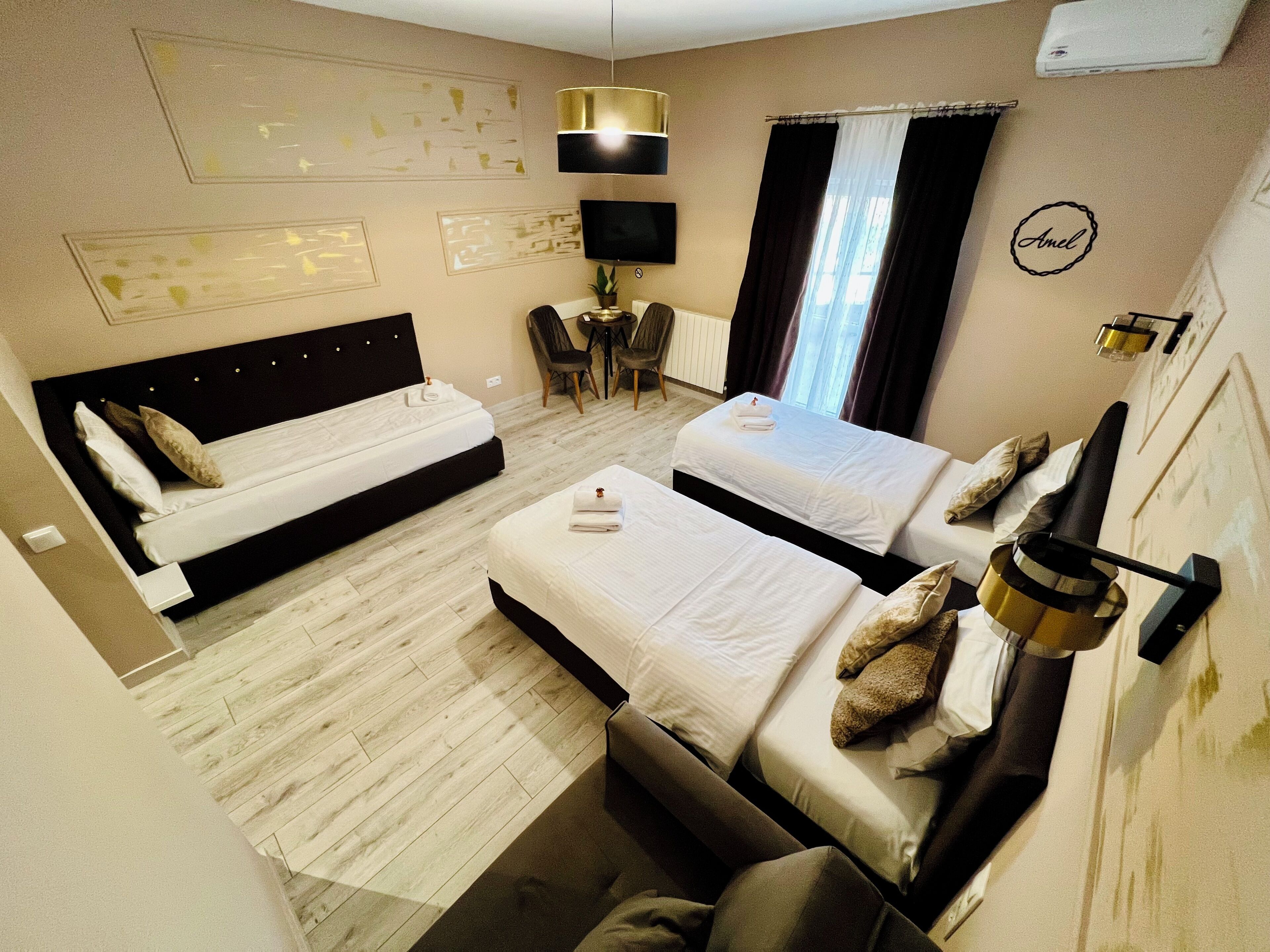 Quadruple Room | Desk, iron/ironing board, cribs/infant beds, free WiFi