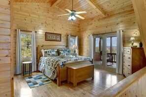 4 bedrooms, iron/ironing board, travel crib, free WiFi