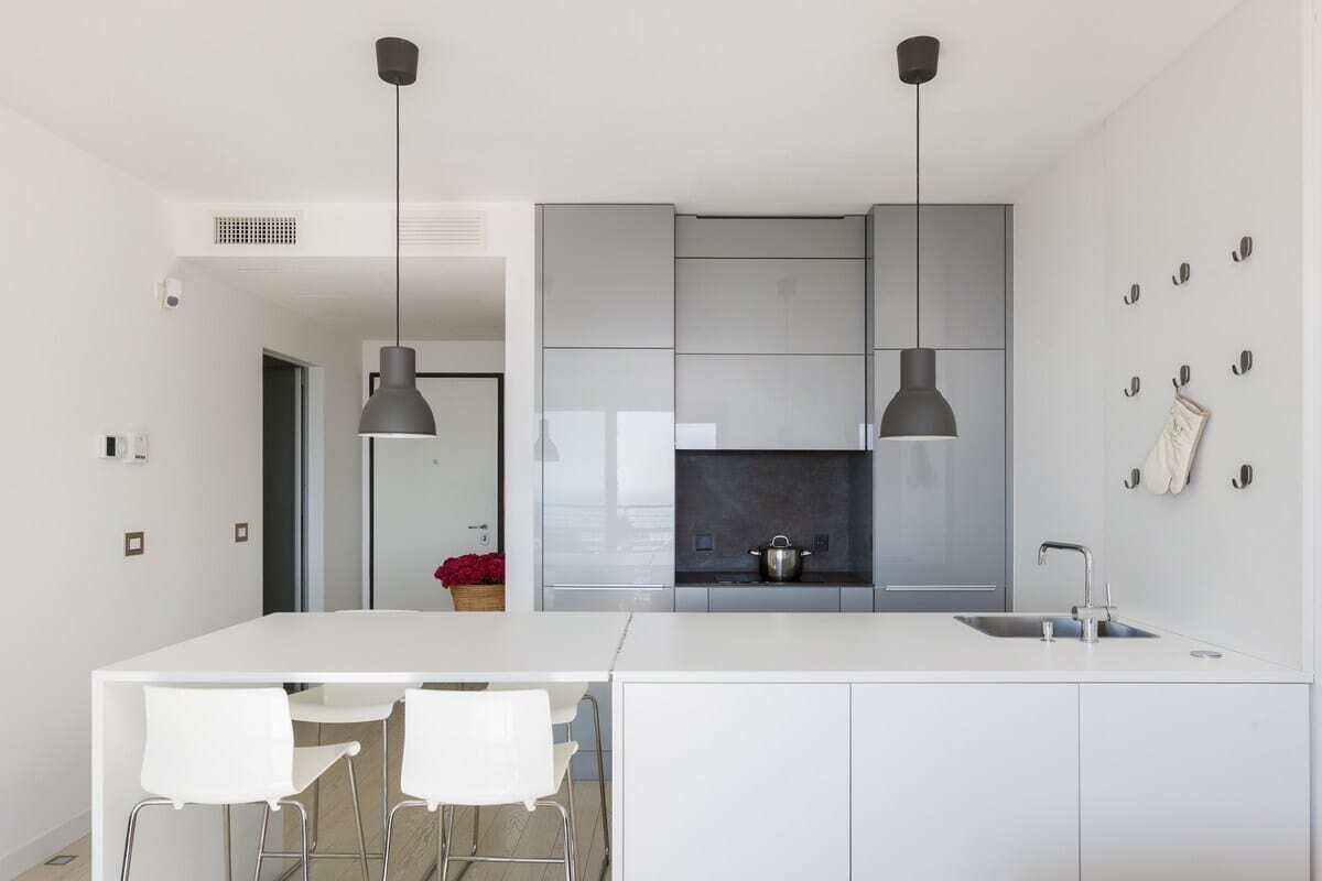 Frigorifero, forno, piano cottura, lavastoviglie