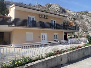 Exterior - Apartment NIL for 3 persons with sea view (Baric Draga)