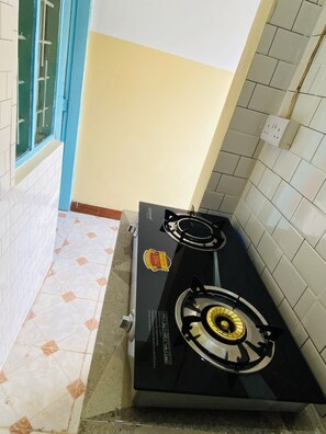 Stovetop - Cozy apartment 5min to Cultural heritage, Aim mall, Shoppers supermarket & CityC (Arusha)