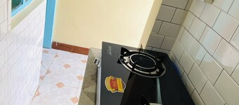 Convenient Getaway in Arusha: Near City Center, Art Gallery, Airport & Mall