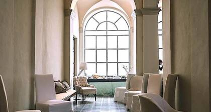 CASA DEL CONTE, beautiful terrace, historic center 7 km from the beaches.