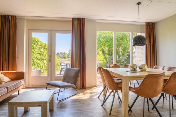 Bungalow (Bungalow Wellness 8) | Living room