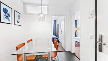 Apartamento clásico | Mobiliario individual y sistema de insonorización