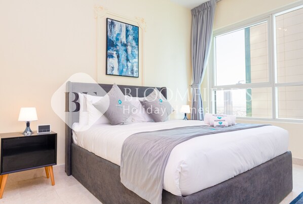1 chambre, coffre-fort, fer et planche à repasser