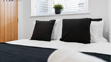 1 Schlafzimmer, BĂŒgeleisen/BĂŒgelbrett, kostenloses WLAN, BettwĂ€sche