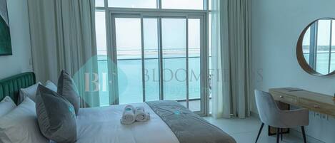 1 bedroom, in-room safe, iron/ironing board, free WiFi