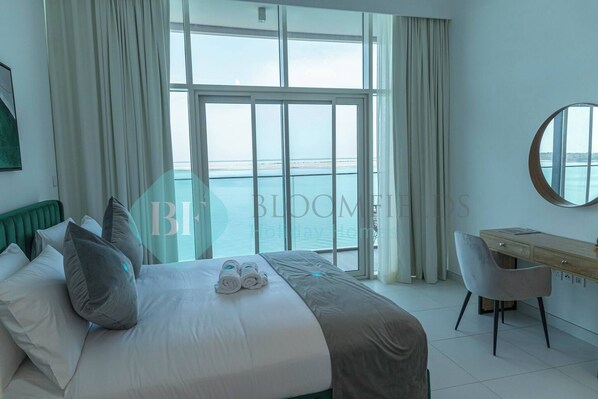 1 bedroom, in-room safe, iron/ironing board, free WiFi