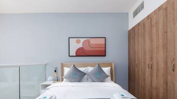1 bedroom, in-room safe, iron/ironing board, free WiFi