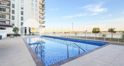 Bloomfields Modern 1Br Water's edge