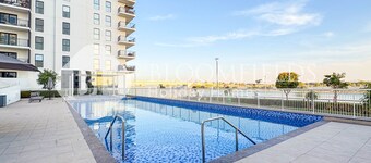 Bloomfields Modern 1Br Water's edge