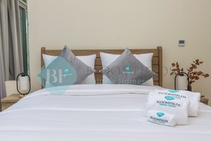 Iron/ironing board, free WiFi, bed sheets