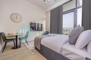 Iron/ironing board, free WiFi, bed sheets