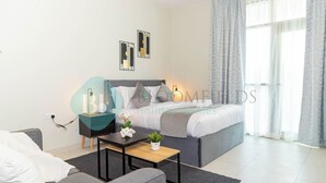 1 chambre, coffres-forts dans les chambres, fer et planche à repasser