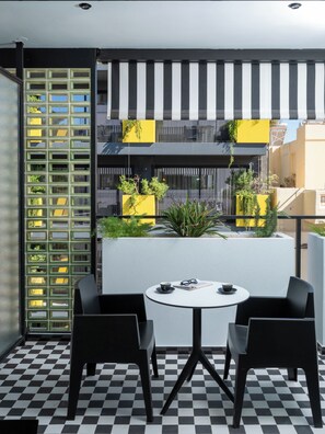 Superior Suite | Terrace/patio - The Pal Living in a Concept (Heraklion)