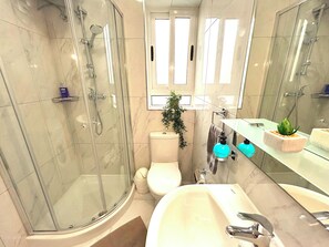Premium Apartment, Valley View | Bathroom - Arzella Apartments (Munxar)