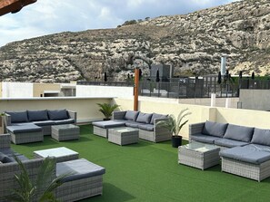 Rooftop terrace - Arzella Apartments (Munxar)