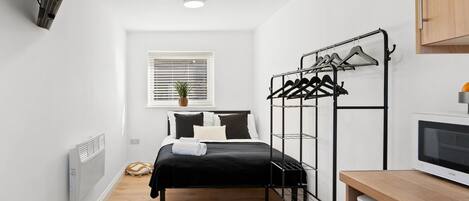 1 Schlafzimmer, Bügeleisen/Bügelbrett, kostenloses WLAN, Bettwäsche