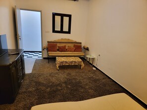 Living area - Come and discover our El Classimo apartment, an ideal setting for your stay. (Dakar)