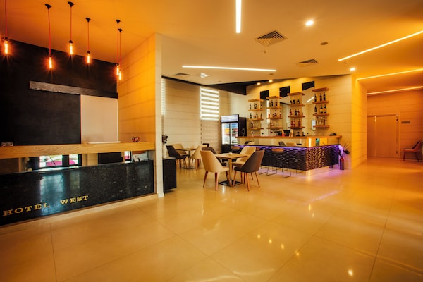 West Hotel Ataman - Batumi