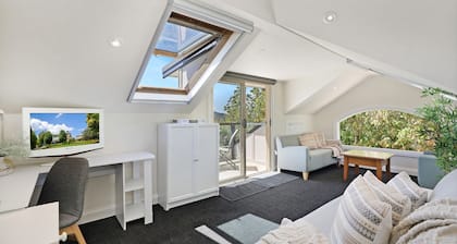Centennial View Apartment – stylish comfort and stunning scenery for the perfect holiday escape