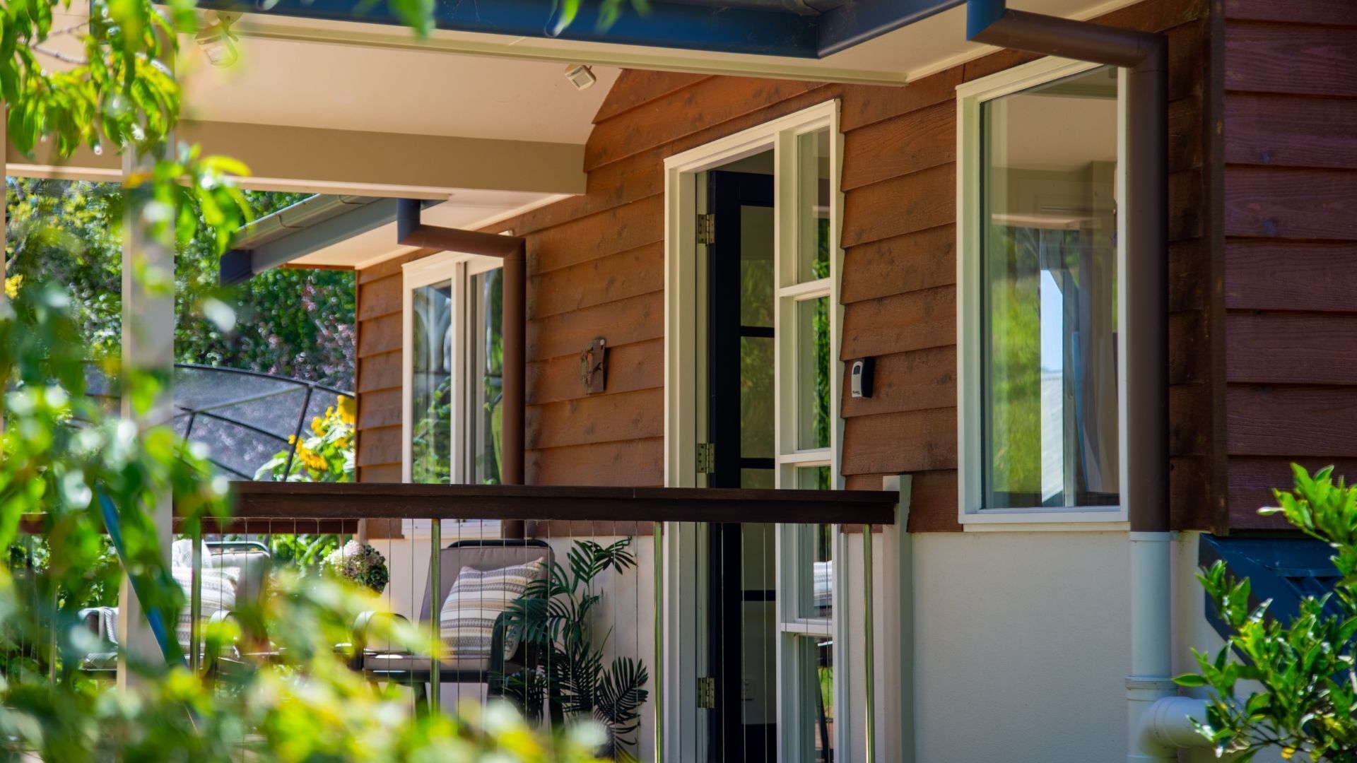 المنطقة المحيطة بالمنشأة