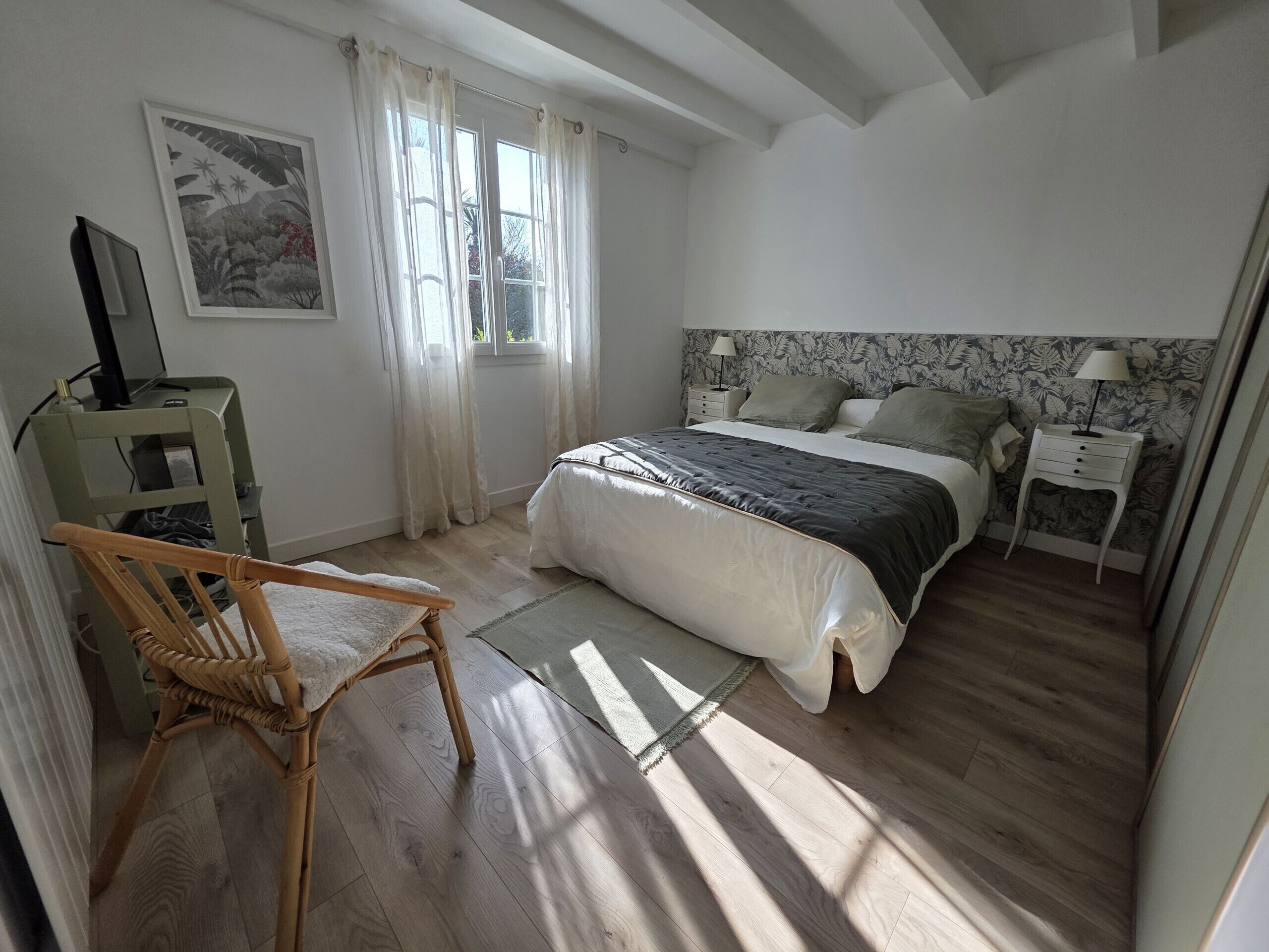 4 間睡房、熨斗/熨衫板、免費 Wi-Fi、床單