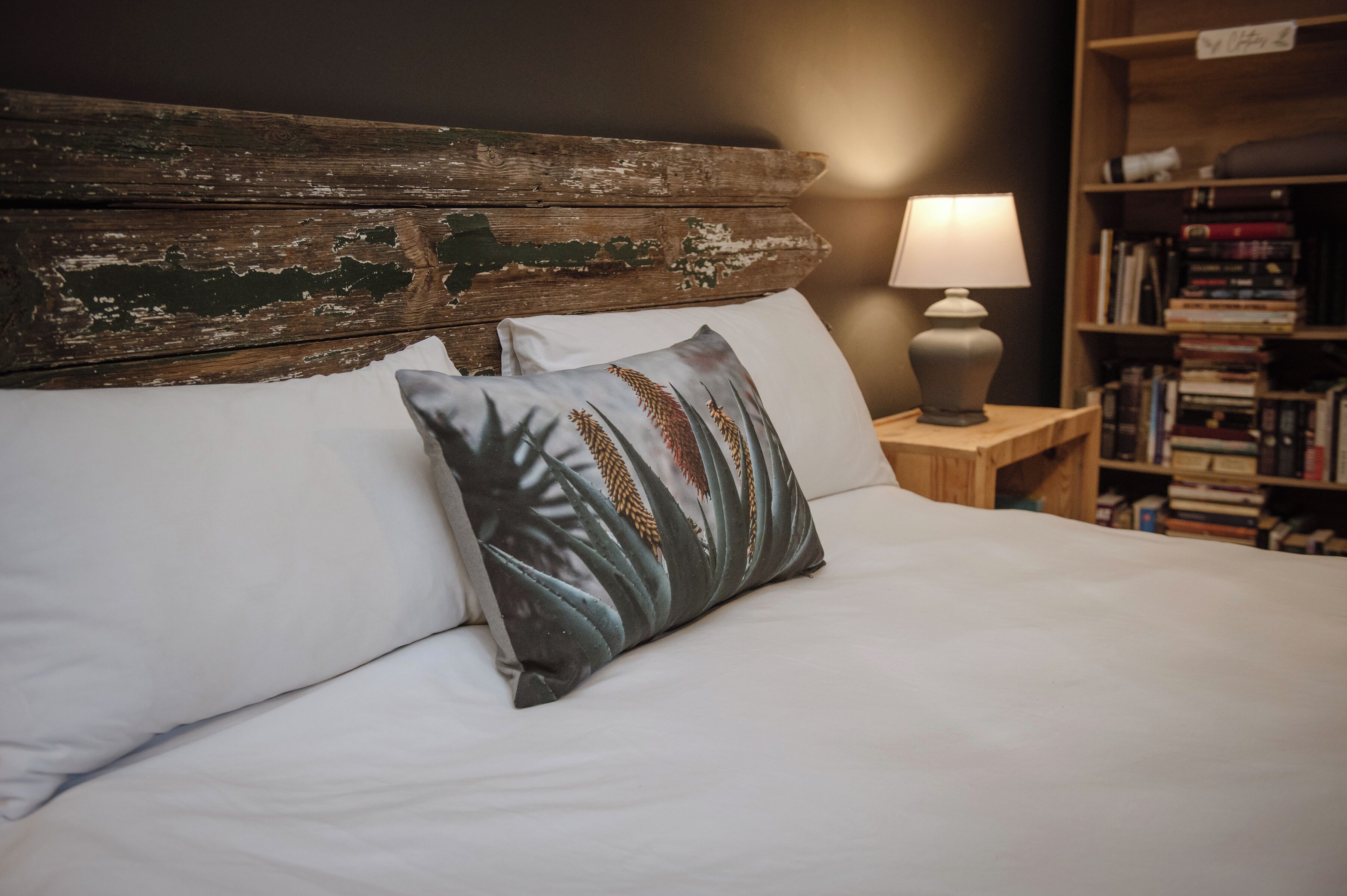 デラックス スタジオ パティオ 1 階 | ノートパソコン用作業スペース、アイロン / アイロン台、WiFi (無料)