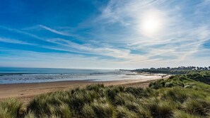 Beach - Beachfront Apartment (Seahouses)