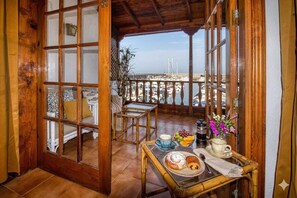 Appartement, 2 chambres, accessible aux personnes à mobilité réduite, fumeur | Balcon