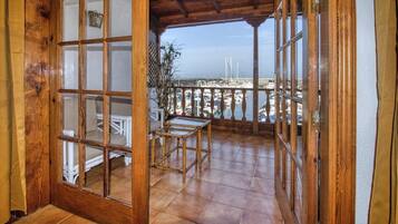 Appartement, 2 chambres, accessible aux personnes à mobilité réduite, fumeur | Balcon