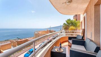 Apartment, 3 Bedrooms, Smoking, Balcony | Balcony