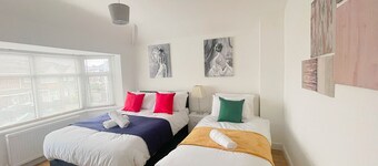BetaHouse -3BR -Pool Table -Free Parking -Spacious