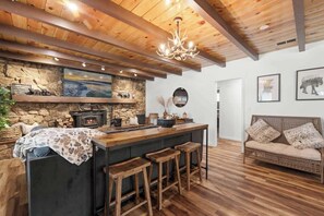 Interior - RidgeTop Retreat, new rental. (Big Bear Lake)