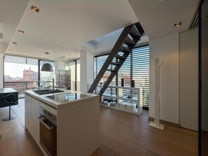 Fridge, oven, coffee/tea maker, electric kettle - Luxury Loft with Private Jacuzzi (Athina)