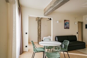 Interior - Mooeve Psyri - Apartment Two-bedroom with terrace (Athina)
