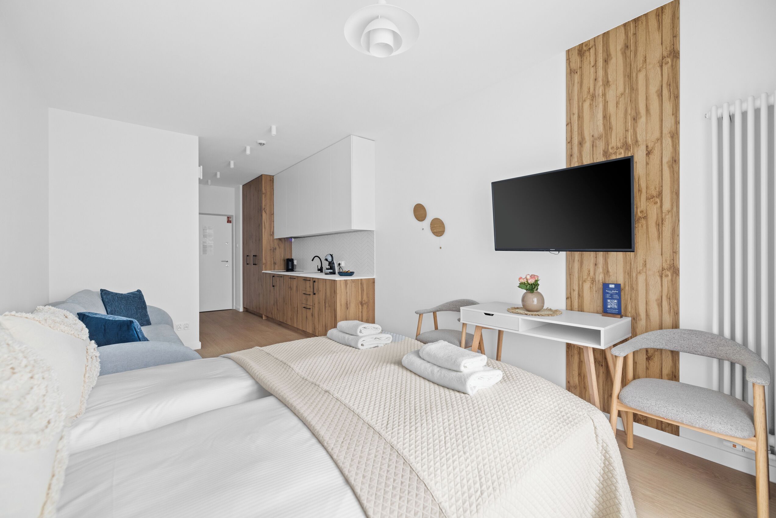 Individually decorated, blackout drapes, iron/ironing board, free WiFi