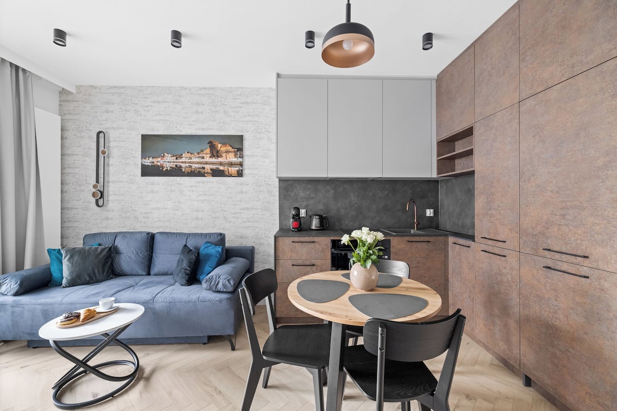 Comfort Apartment | Living area | Flat-screen TV
