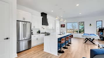 House | 4 bedrooms, Internet