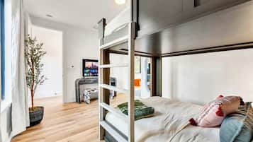 House | 4 bedrooms, Internet