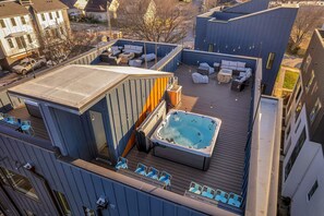 House | 8 bedrooms, Internet - Twin Homes Hot Tub Rooftop Game Zone at Nashville (Nashville)