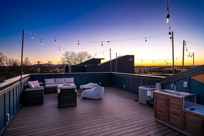 House | 8 bedrooms, Internet
